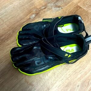 Fila men’s skeleton toes black lime yellow shoes us size 11